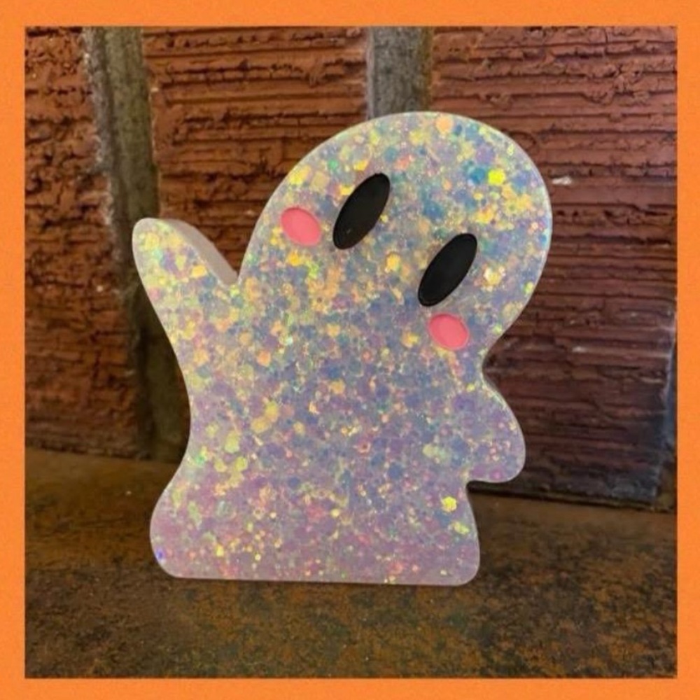 Groovy Glitter Ghostie Halloween Shelf decor, 3 Tier Decor